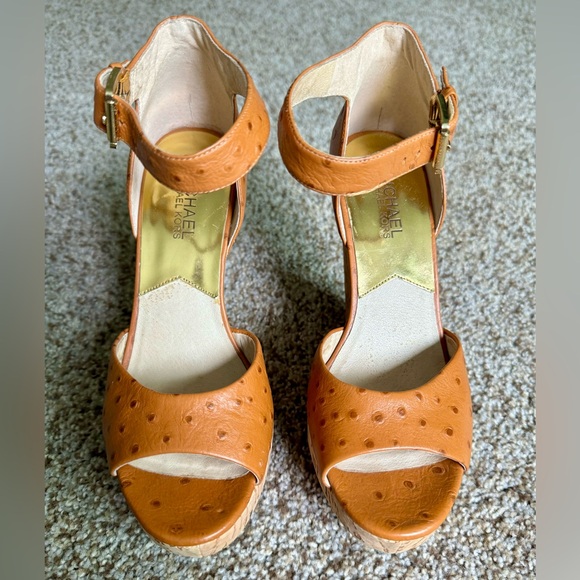 Michael Kors Women's Wedge Heel Orange Ostrich Ankle Strap Open Toe - Size 7.5 - Picture 2 of 10